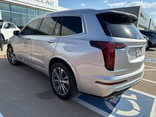 2020 Cadillac XT6 Premium Luxury FWD