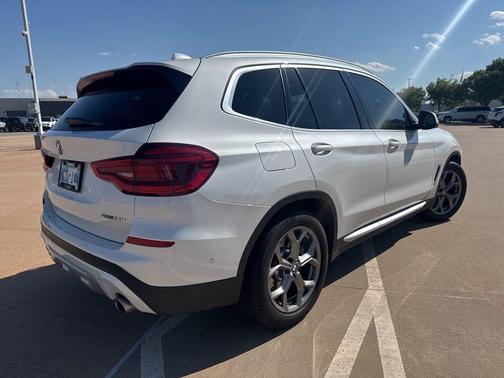 White Metallic 2021 BMW X3 sDrive30i