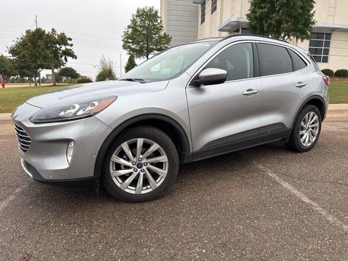 2022 Ford Escape Titanium
