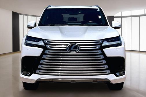 White Pearl 2024 Lexus LX 600 Luxury
