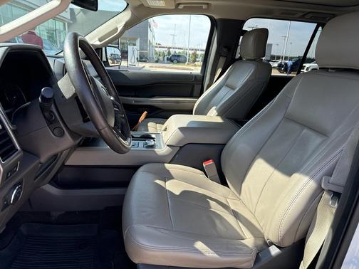 2020 Ford Expedition Max XLT