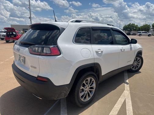 Bright White Clearcoat 2021 Jeep Cherokee Latitude Lux