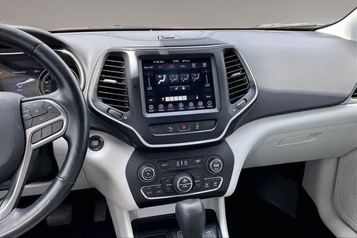Bright White Clearcoat 2021 Jeep Cherokee Latitude Lux