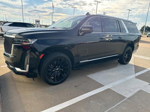 2023 Cadillac Escalade ESV Premium Luxury