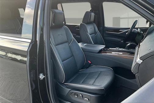 2023 Cadillac Escalade ESV Premium Luxury