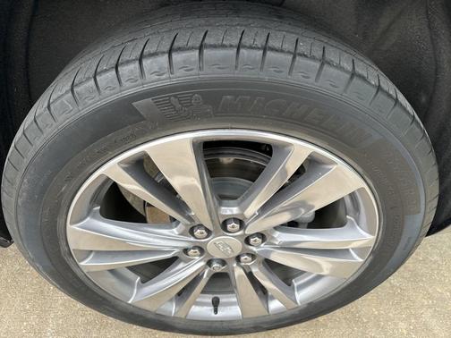 2023 Cadillac XT6 Premium Luxury FWD