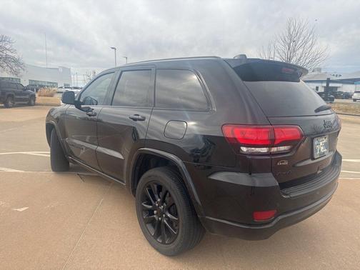 2020 Jeep Grand Cherokee Altitude