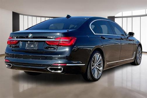 2018 BMW 750 i xDrive