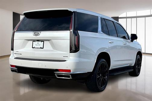 2022 Cadillac Escalade Luxury