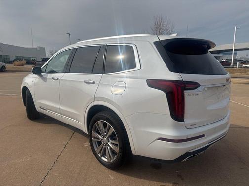 2023 Cadillac XT6 Premium Luxury AWD