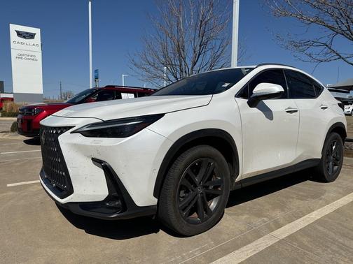 2022 Lexus NX 450h+ Luxury