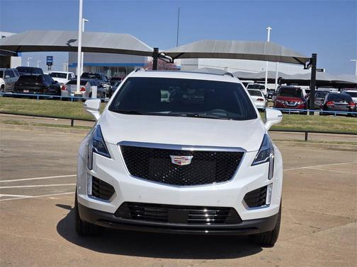2025 Cadillac XT5 Sport