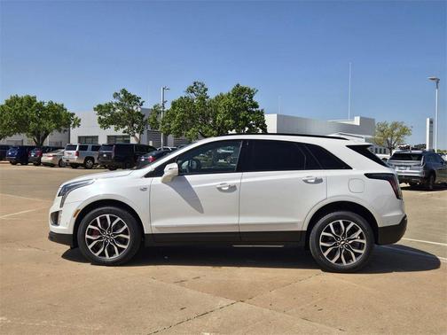 2025 Cadillac XT5 Sport