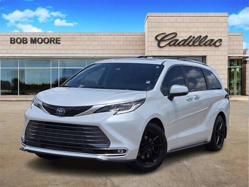 2022 Toyota Sienna Limited