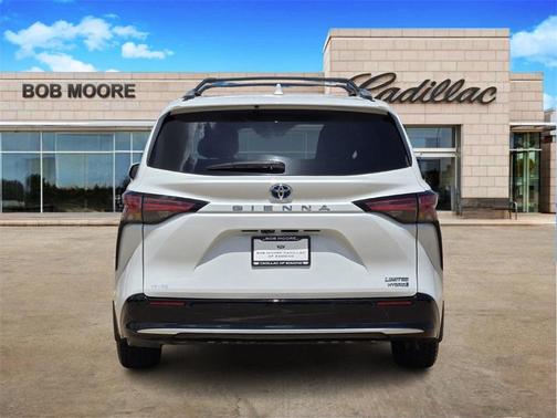 2022 Toyota Sienna Limited