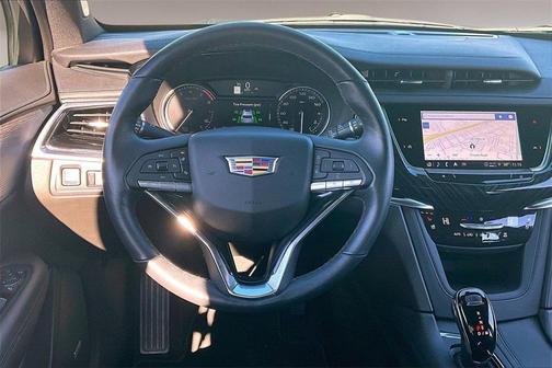 2025 Cadillac XT6 Premium Luxury FWD