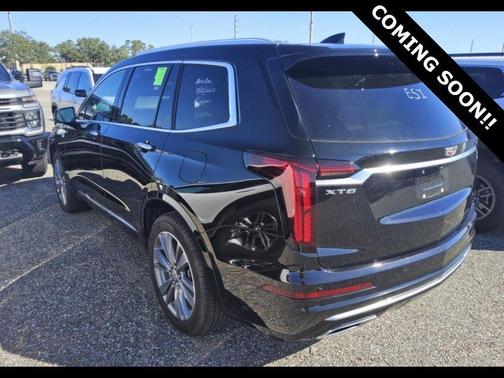 2025 Cadillac XT6 Premium Luxury FWD