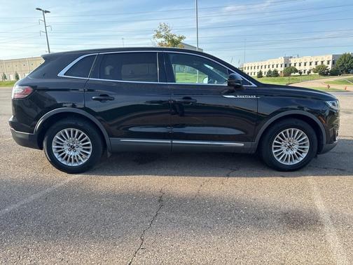 2019 Lincoln Nautilus Standard