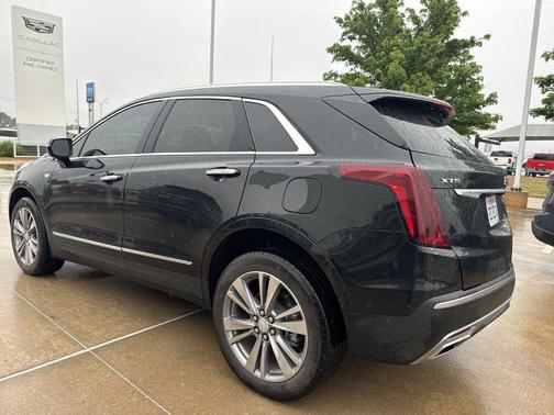 Stellar Black Metallic 2024 Cadillac XT5 Premium Luxury