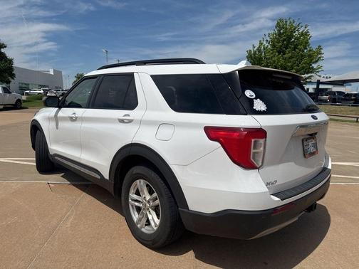 Oxford White 2020 Ford Explorer XLT