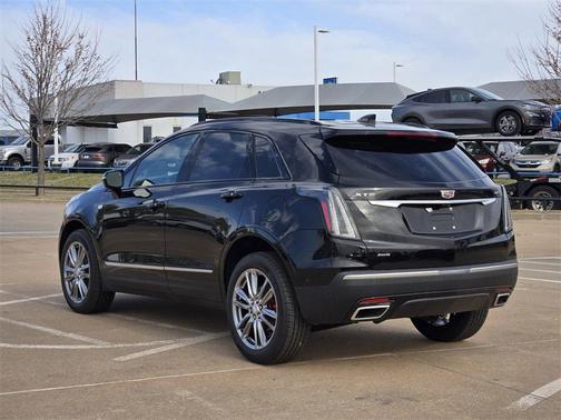 2025 Cadillac XT5 Sport