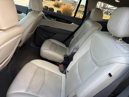 2023 Cadillac XT6 Premium Luxury FWD