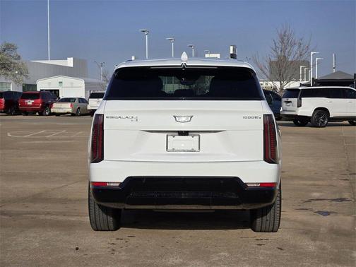 2025 Cadillac Escalade IQ SPORT 2