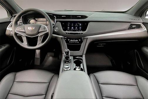 2026 Cadillac XT5 Luxury