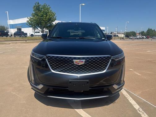 Stellar Black Metallic 2025 Cadillac XT6 Premium Luxury AWD