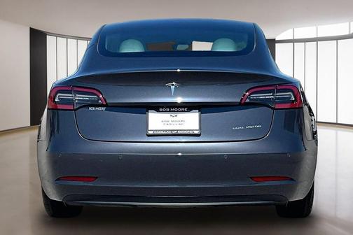 Deep Blue Metallic 2022 Tesla Model 3 Long Range