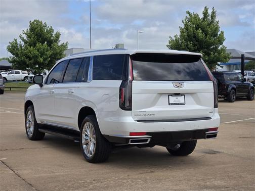 2022 Cadillac Escalade ESV Premium Luxury