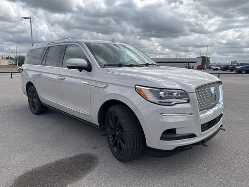 2024 Lincoln Navigator L Reserve