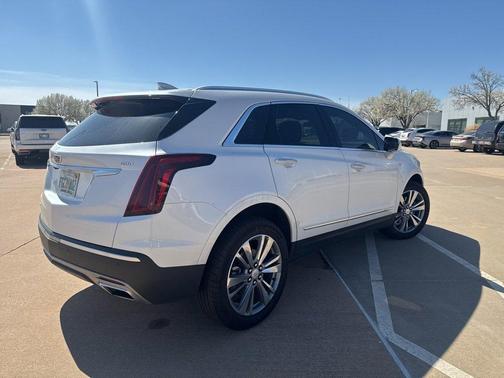 2025 Cadillac XT5 Premium Luxury