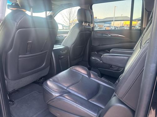 2015 Cadillac Escalade ESV Luxury