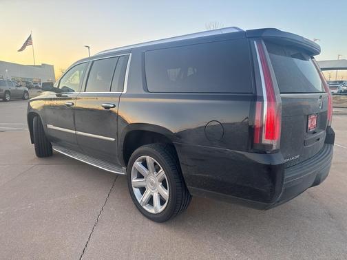 2015 Cadillac Escalade ESV Luxury