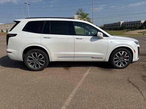 2024 Cadillac XT6 Sport AWD