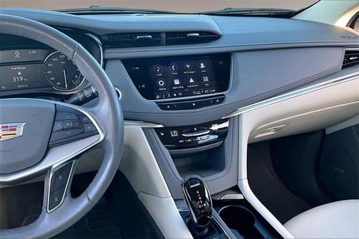 2021 Cadillac XT5 Premium Luxury