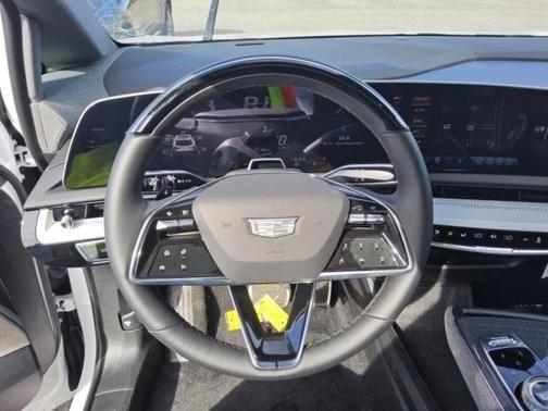 2025 Cadillac OPTIQ Luxury