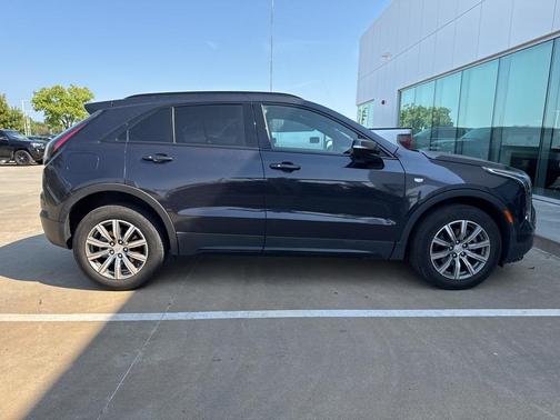 2022 Cadillac XT4 Sport