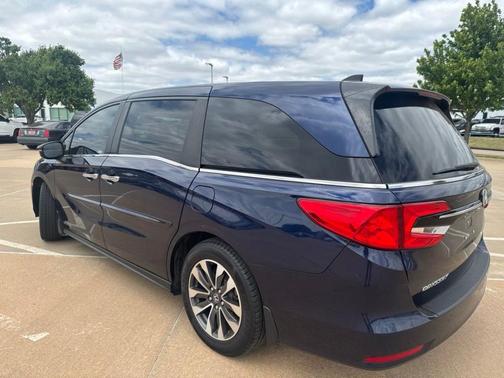 Blue 2022 Honda Odyssey EX-L
