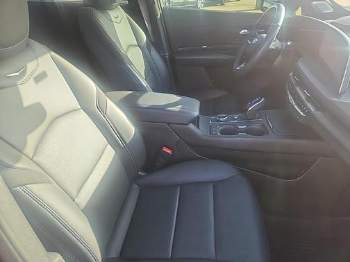 2025 Cadillac XT4 Sport