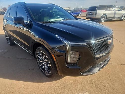 2025 Cadillac XT4 Sport