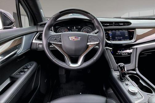 Stellar Black Metallic 2025 Cadillac XT6 Premium Luxury AWD