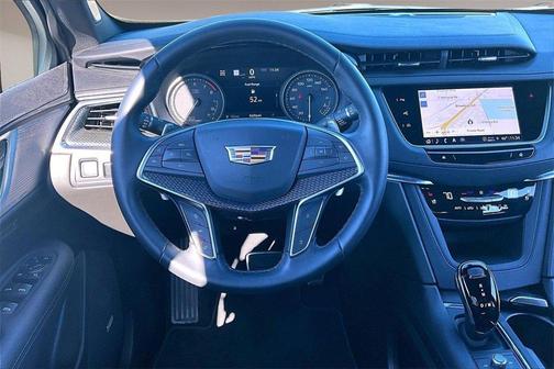 2025 Cadillac XT5 Sport