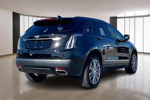 2025 Cadillac XT5 Sport