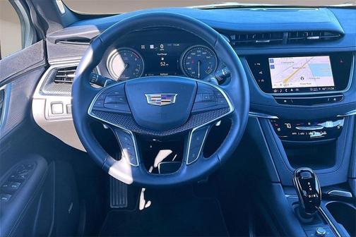 2025 Cadillac XT5 Sport