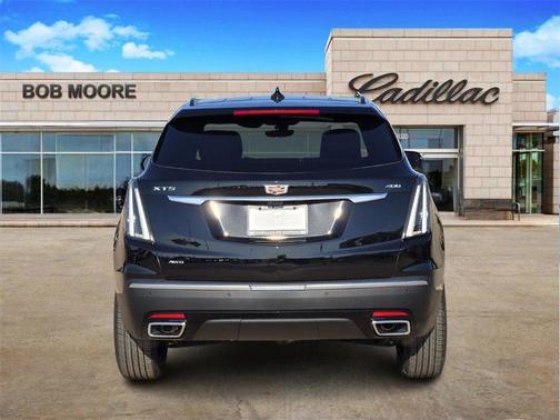 2025 Cadillac XT5 Sport