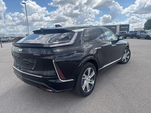 2024 Cadillac LYRIQ Tech