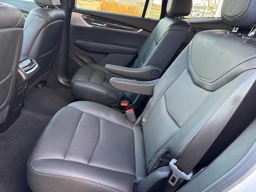 2023 Cadillac XT6 Sport AWD