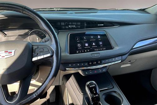 2023 Cadillac XT4 Luxury